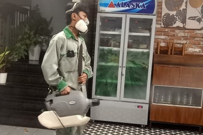 Vì sao Ruồi thường hay bay vào nhà trong mùa mưa