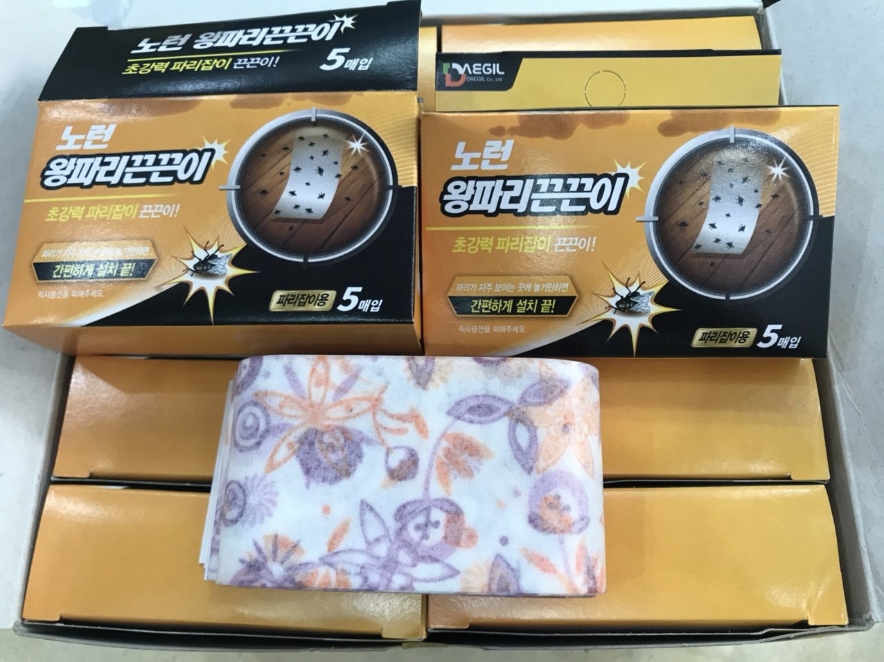 Keo bẫy Thằn lằn, Bẫy Ruồi - 4,5cm x 46cm - Hàn Quốc